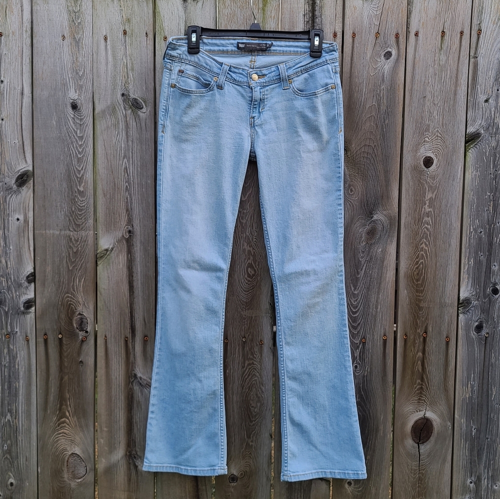 🤍LEVIS DEMI CURVE bootcut light wash jeans🤍